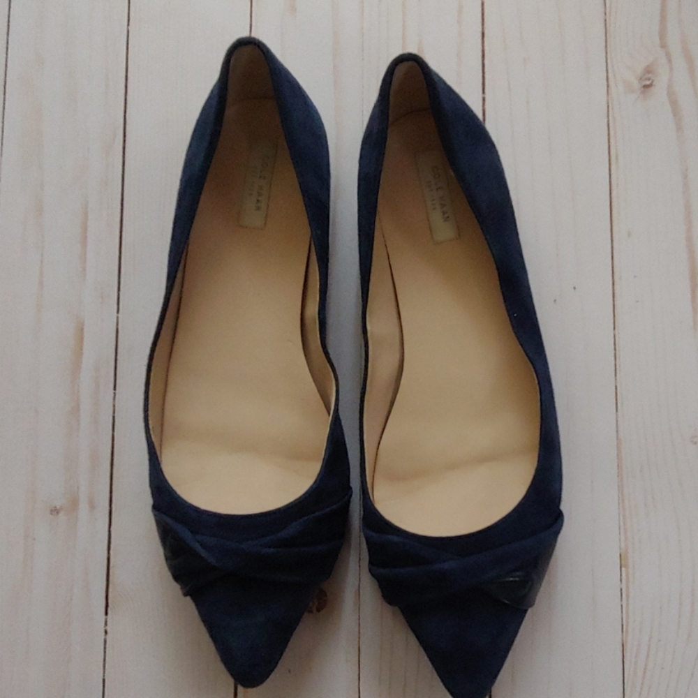 SOLD Cole Haan Hadley Detail Skimmer Flats - Picture 3 of 6